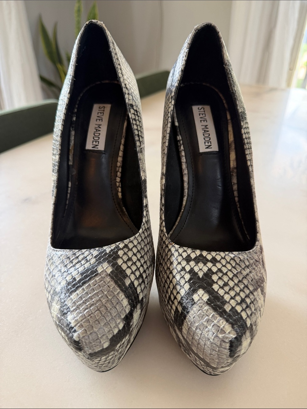 Steve Madden DejaVu Snakeskin Pumps - Picture 2 of 6